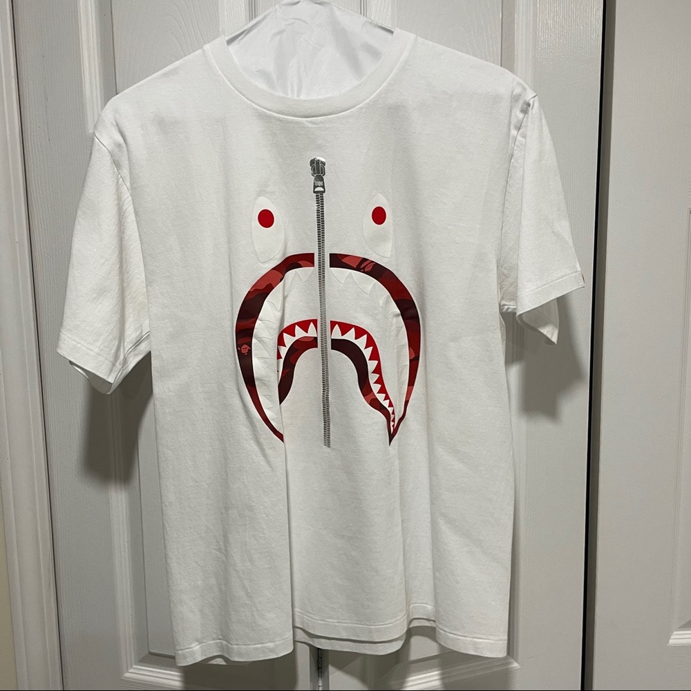 BAPE Color Camo Shark T-Shirt (White & Red) Size L